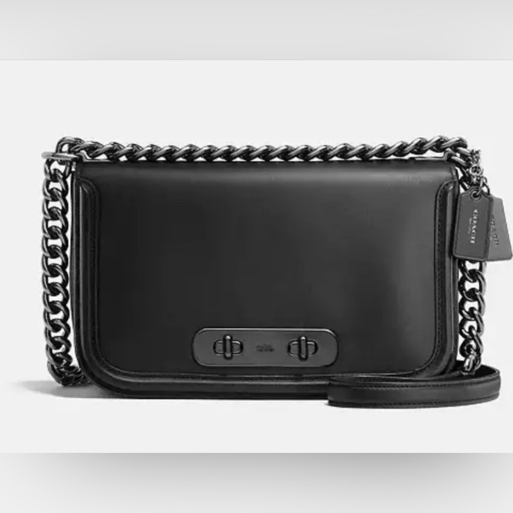 Coach Swagger Shoulder Bag 20 in Black